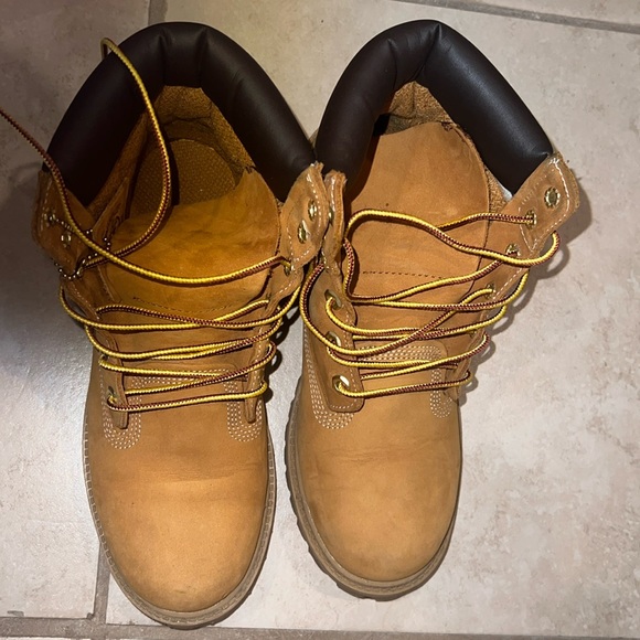 Beige Timberland Boots - Picture 1 of 3